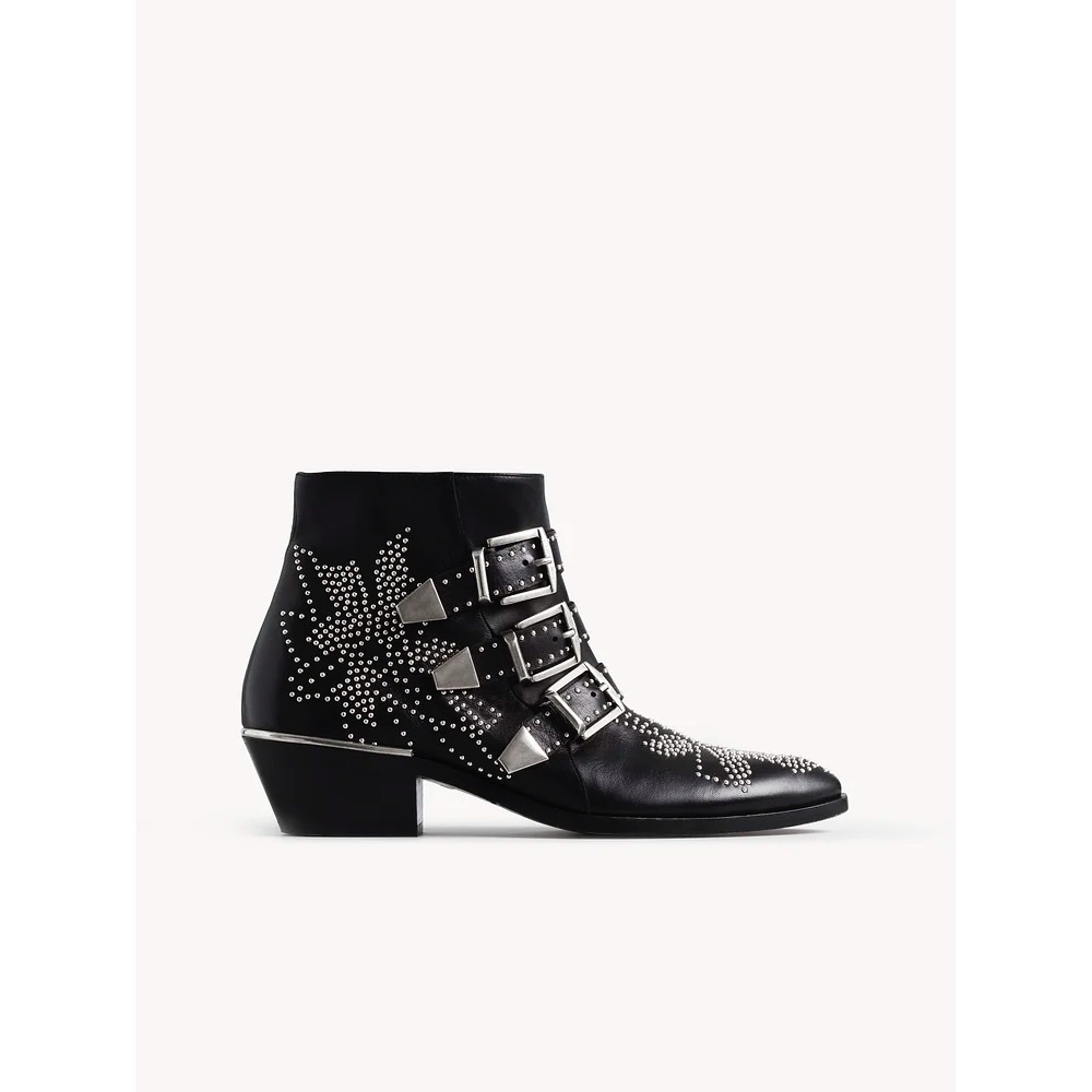 NWOT Chloe Susanna Short Boots